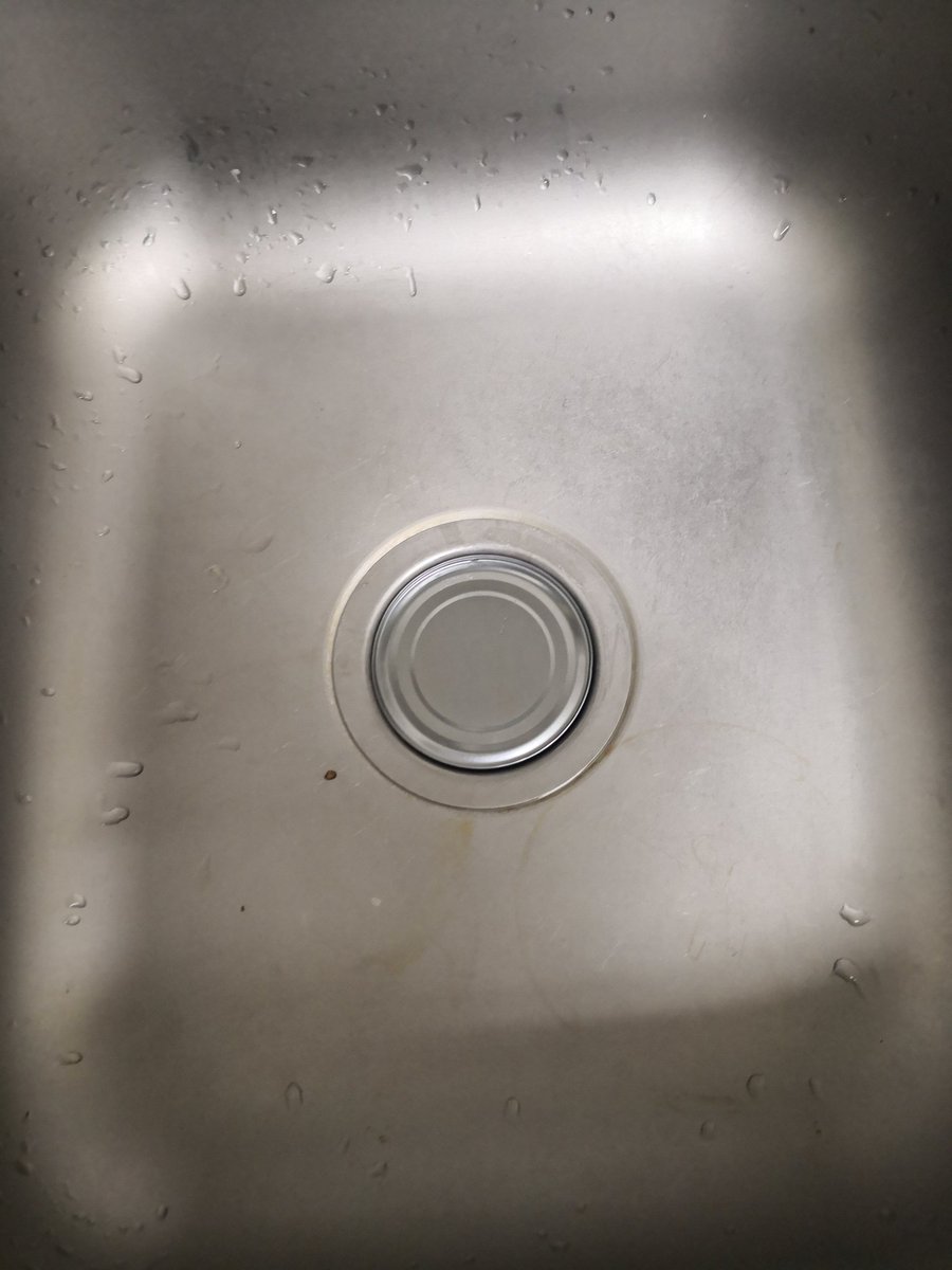 flezlin's tweet photo. MY CAN OF TUNA FELL IN THE SINK WHAT https://t.co/v2qLm7e0Tm