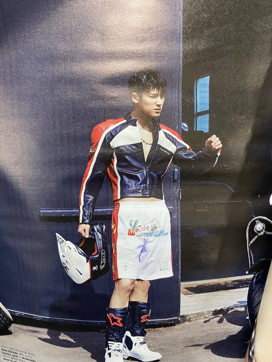 sounds_of_cheol's tweet photo. wonwoo &amp; mingyu for w korea magazine!!! 🖤 c. wonwooful0717 @pledis_17 #BBMAsTopSocial https://t.co/iwZiSPWk6E