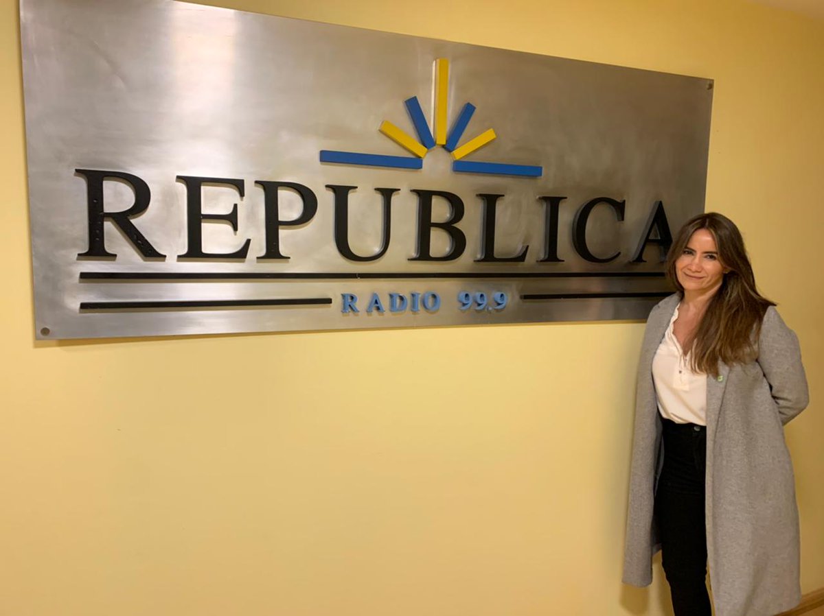 DecutRojas's tweet photo. Un lujo los chicos de #pasadetodo por @Republica99 99.9 📻

Interesante charla con este gran equipo #camila_pimpi #fmiravet #memiliosalvadir 
.
.
#PrimeroMisiones
#CuidemosALosMisioneros
#PdT https://t.co/0MUcRgSRmG