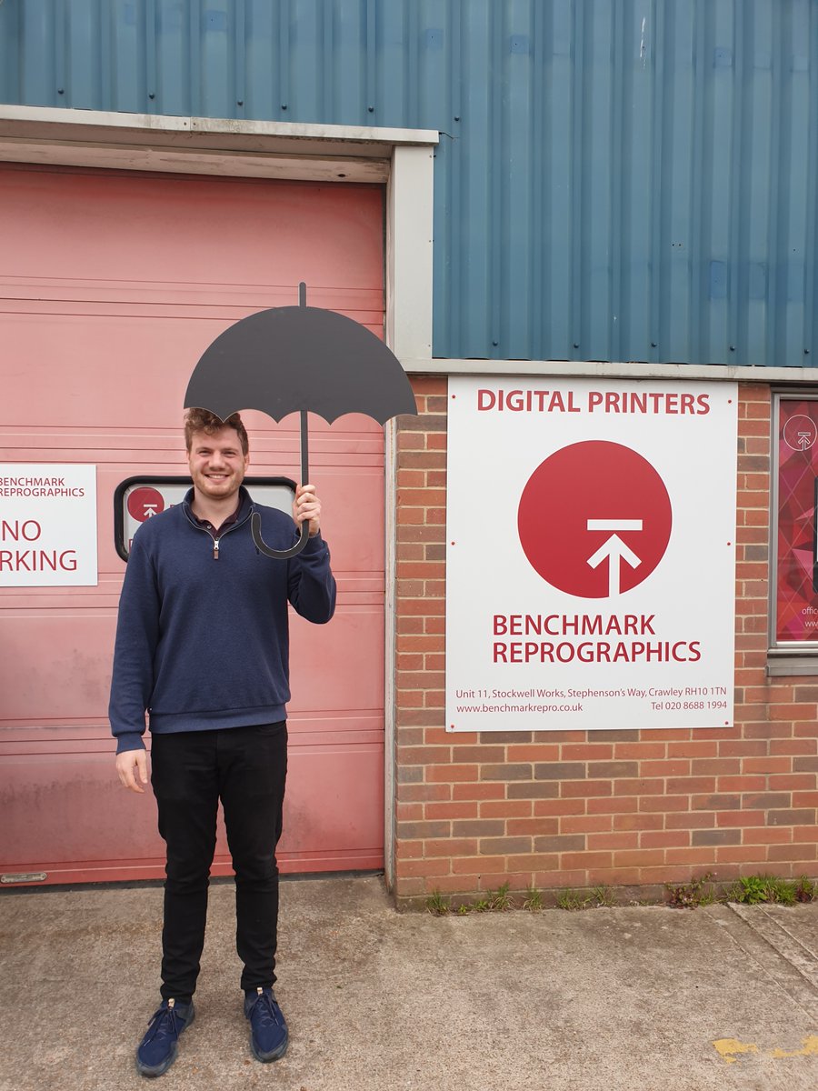 With the weather being so unpredictable make sure to bring your umbrella! 

#umbrella #rainyday #thesunwillcomeouttomorrow #cuttingmachine #britishweather #largeformat #localbusiness