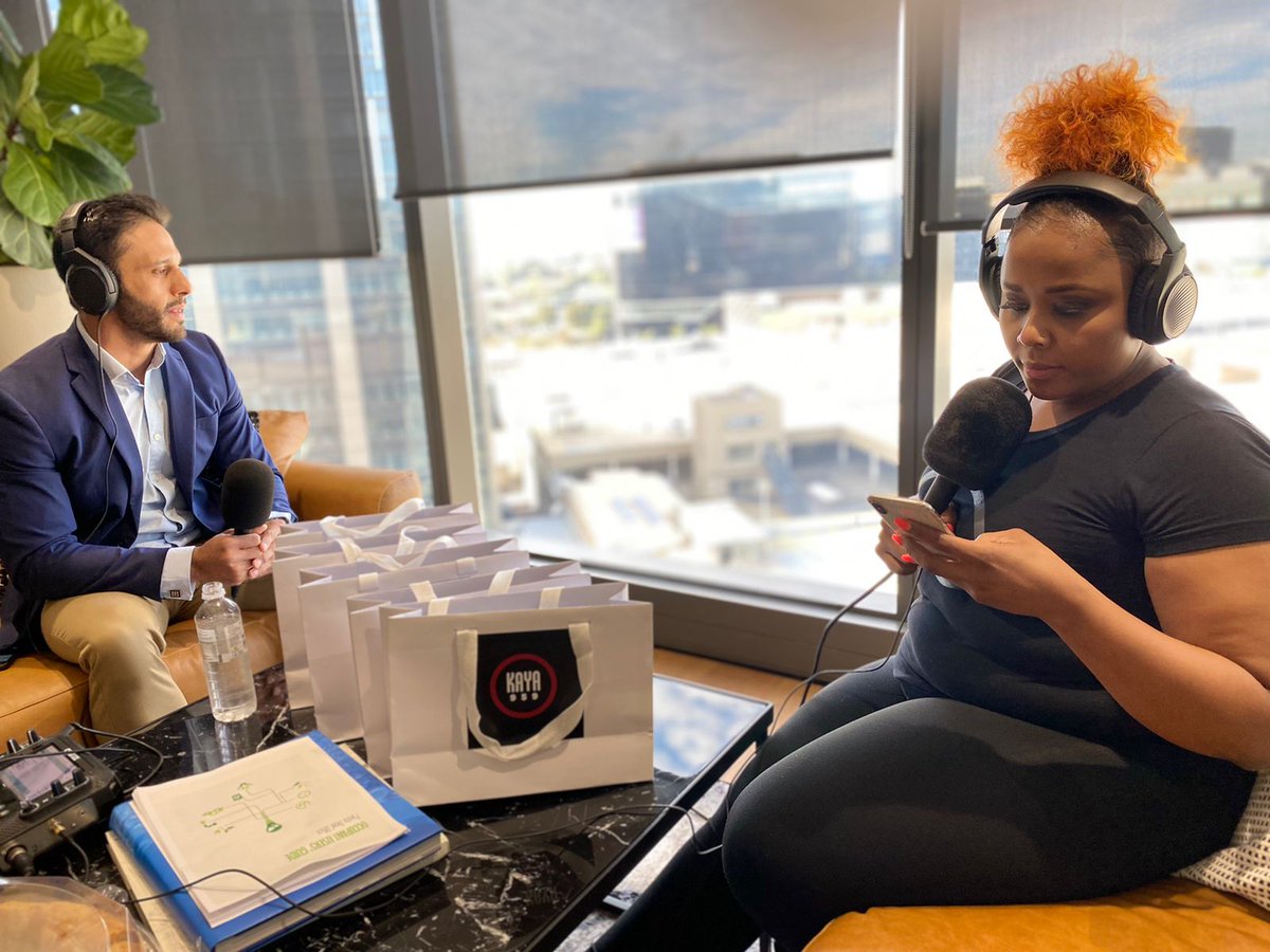 ParetoLtd's tweet photo. The Pareto head office welcomed the Kaya FM team and shared a light conversation about property and our portfolio with our Property Asset &amp; Corporate Finance Manager Mohammed Paruk.
#ParetoLimited
#GrowingPlaces https://t.co/ef2GwlOzCt