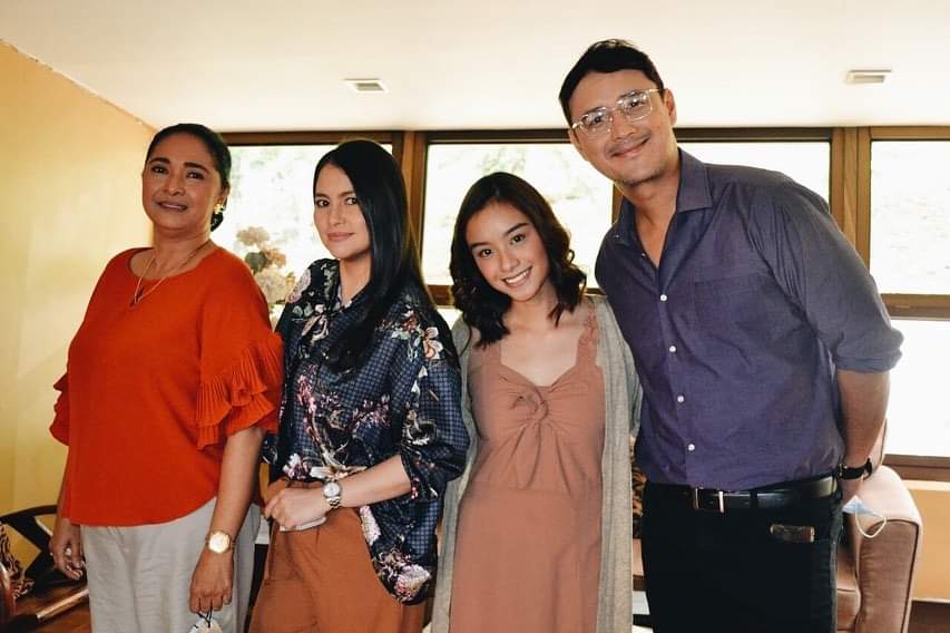 TeamPaulineOFC_'s tweet photo. PACK UP 🙏 Maraming maraming salamat po sa lahat na nakisubaybay at nanuod ng #BKALTheFinale ❤️

@iammendozapau 
@gmanews 
@GMADrama 
@ArtistCenter https://t.co/bGeVfktEp2