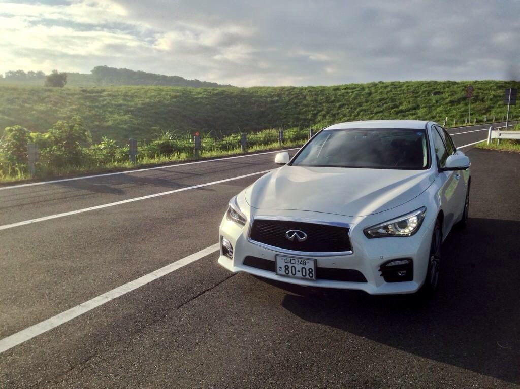 rex_v37's tweet photo. 19歳の時に新車で買って
来月で7年目の車検。
まだまだ大切に乗るよ。

車検で車高とホイールと
マフラー戻さなければ…(ﾉ��`)
まとめて車検してくれる
とこ無いかな……(._.)

#納車直後と今を貼れ
#v37
#VOSSEN https://t.co/g9SiHRXQ2b