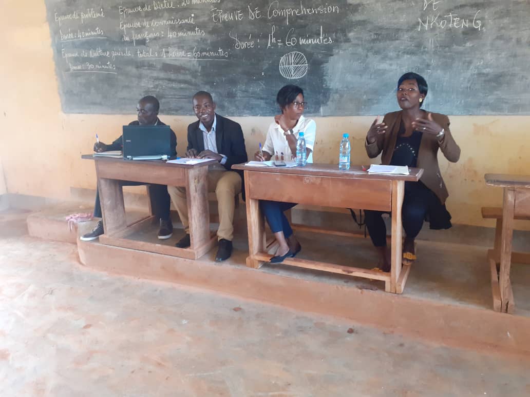CRCcmr's tweet photo. Dans le cadre du projet CitizenSchool il s'est tenue au Lycée Bilingue de Nkoteng, une conférence-débat sur le thème "Jeunesse et réamement moral  : lutte contre la violence la circulation et la consommation des substances pyschoactives en milieu scolaire".
Bekono
Appo
Otam. https://t.co/WklH0UV7Ew