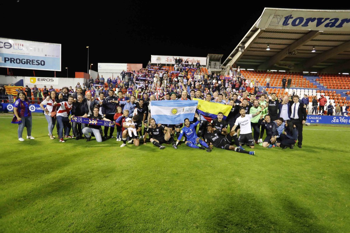 SDHuesca's tweet photo. 🔙 Hoy hace 3⃣ años que vivíamos uno de los partidos más especiales para el club:

🥇Nuestro primer ascenso a Primera División. 

¡Grandes recuerdos de una tarde que nunca olvidaremos! 💙❤️

✳️ Mañana tenemos la oportunidad de continuar escribiendo nuestra historia. ¡Hagámoslo! https://t.co/RGaXNt9OgJ