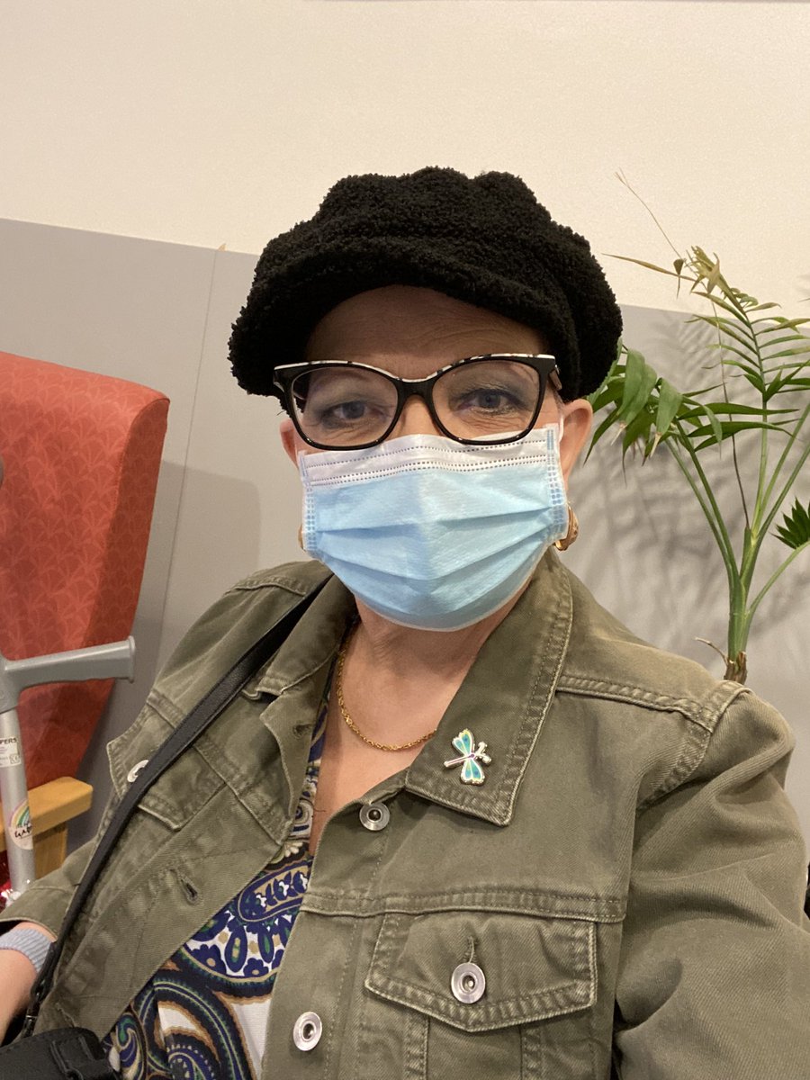 Michelle Teale (secondarylady59) tweet media