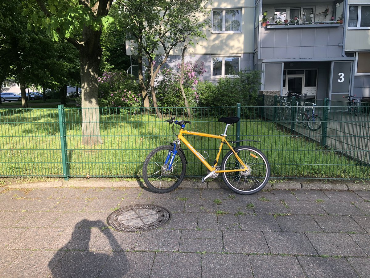 Himar_Ojeda's tweet photo. I found it!!!!!! Somebody leave it (only mine) in the backstreet. Was it for the tweet???🤯 https://t.co/H7eNhNsccy