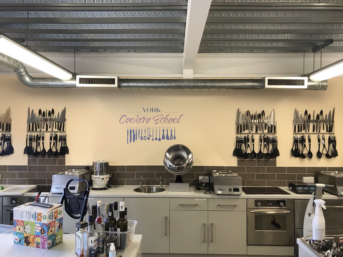 Great catch-up with the guys from <a href="/HITTraining/">HIT Training</a> this morning. Looking forward to getting the apprentices back in the kitchens from July.<a href="/littlechefm/">Emma hall</a>