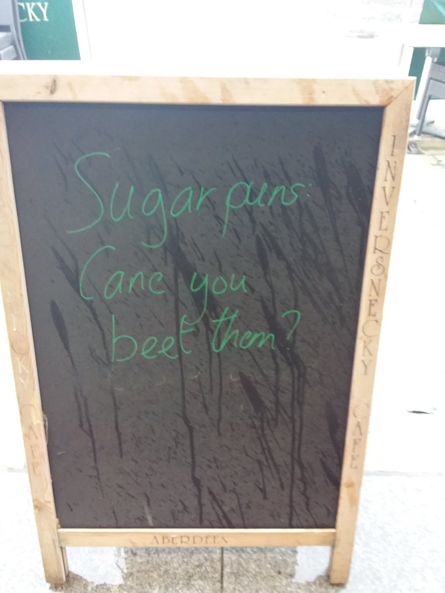 Mr_Inversnecky's tweet image. Well yes, obviously. #inversnecky #cafeboard #seabeach #sweet