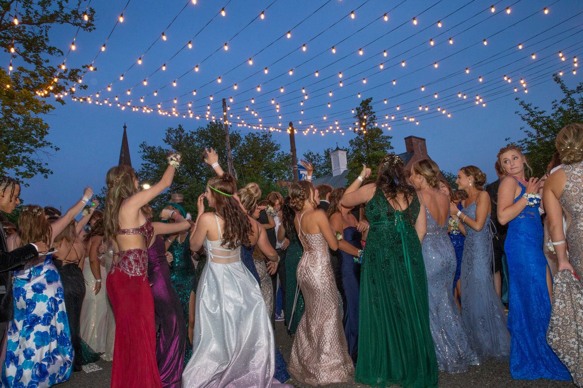 ptackerman's tweet photo. Toms River South High School holds outdoor prom @AsburyParkPress  https://t.co/plWMhJvskX https://t.co/Lo2pbM9Rgv