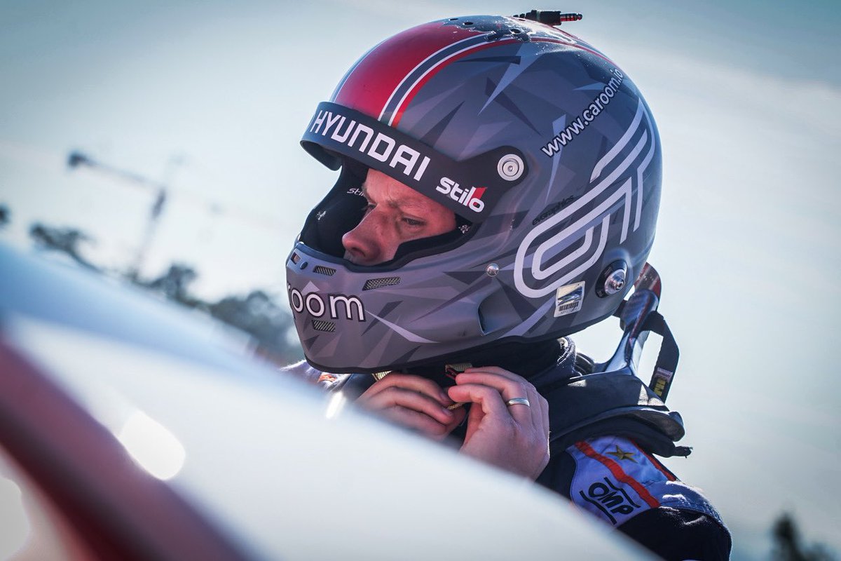 ⏱️SS2 Gois 1 (19,51 km):
💭“We need to improve a lot - it feels like we are fighting with the car a lot.”

1⃣ Sordo 12:59.0
2⃣ TÄNAK +3.6
3⃣ Neuville +5.5
4⃣ Katsuta +6.3
5⃣ Rovanperä +6.6
6⃣ Evans +8.2

#RallyPortugal #WRC #goOtt