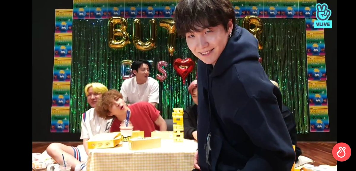 Lechuguitafrech's tweet image. YOONGI AHHHH ¿Acaso esto es el cielo?  
#BTSBackWithButter 
#bts_live
#BTS_Butter @BTS_twt