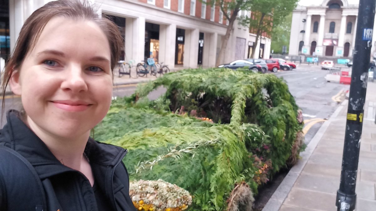 Came across this beauty in Spitalfields market last night - bravo @ZipcarUK! #greenstreets