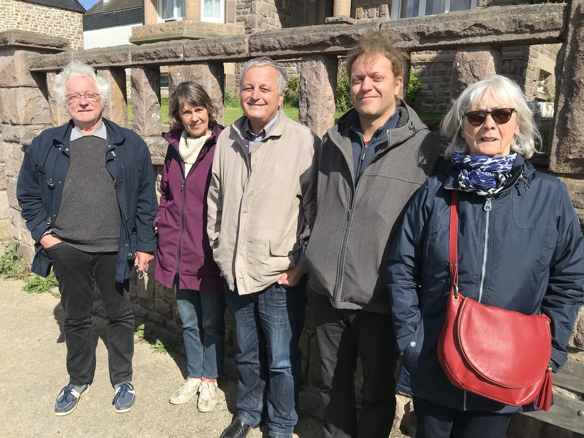 F_Alfonsi's tweet photo. Rencontre avec les candidats @UDB__ @EELV aux cantonales dans les Côtes d’Armor : irriguer partout des idées nouvelles pour construire une Bretagne d’Avenir. Vive le #peuplebreton ! @RetPS https://t.co/6wTvcBKYTV