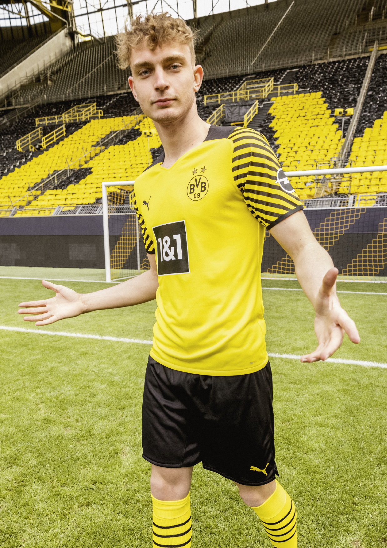 Goal Japan New Kit Alert Pumaから発表された ドルトムント の21 22シーズンのホーム ユニフォームが本日より発売 詳しくはプーマ公式オンラインストアをチェック なお 新ユニフォームは明日のレヴァークーゼン戦でお披露の予定