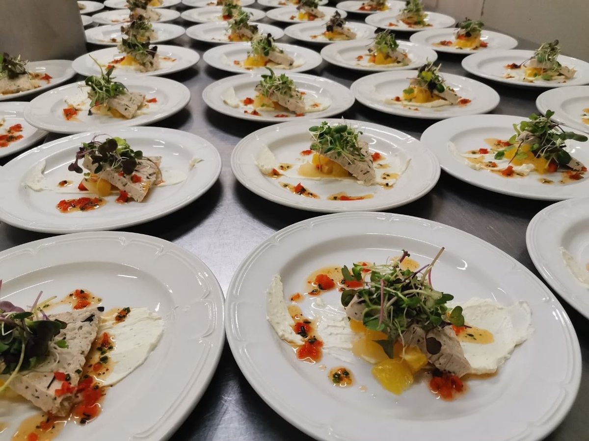 Delicious plated starter for an unforgettable wedding? 
The #GlenburnLodge Chefs have you covered.

Contact Christo or Claudia on 011 668 1600 or weddings@glenburn.co.za to start planning your dream wedding &amp; menu.

#GlenburnWedding #MuldersdriftWedding #WeddingFood #GuvonHotels