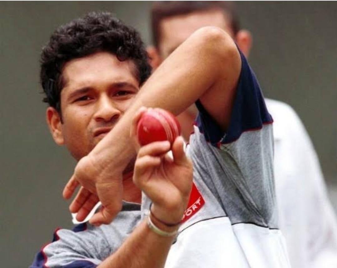shrikantd31's tweet photo. #BowlingStats 🔥
#Sachin            #Steyn
Match : 463 | 125
Inngs : 270   | 170
Balls : 8054 | 6256
Maidens : 24 | 71
Wkts : 154     | 196
Eco : 5.10       | 4.87
BB: 32/5         | 39/6 vs Pak
Vs Aus 
4Wkts : 4        | 4
5 wkts : 2        | 3
    🙏 @NorthStandGang https://t.co/PvGrmz3bKZ