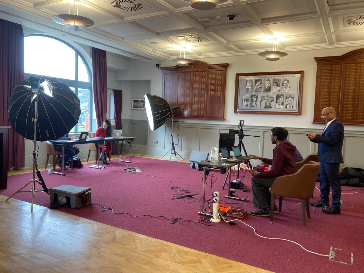 Both Onscreen and Off screen teams working hard ! Well done 👏