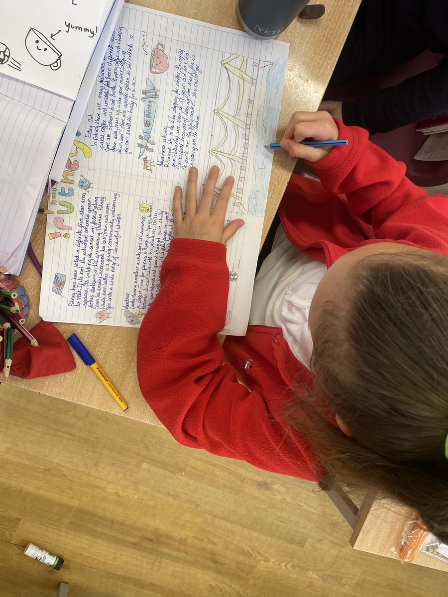 HothamMissThorp's tweet photo. Serious focus from the Foxes 🦊 this morning as they publish their Visit Putney brochures. https://t.co/RVIw433xYL