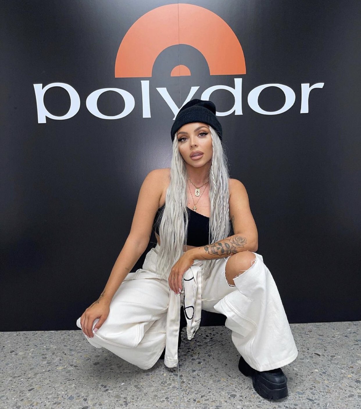 E15v0BeXEAoy8nT?format=jpg&name=large