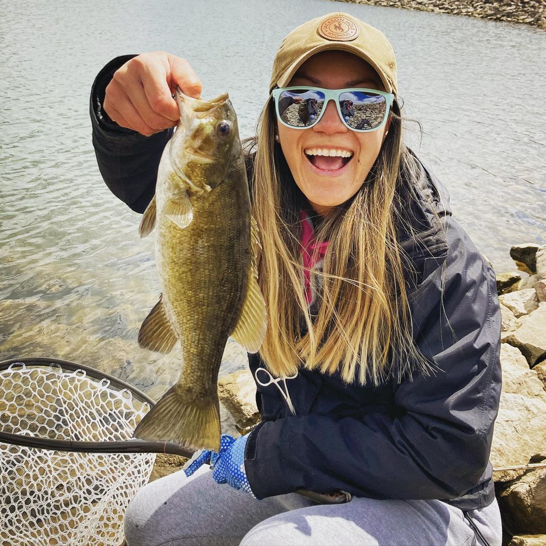 A smallie for a smallie. 😎

📸@cptn_plnt

View more colors of Bassdash Women's Polarized Sunglasses on Amazon: bitly.ws/c2dQ
On Bassdash website: bitly.ws/c2dT

#bassdashfishing #fishingsunglasses #polarizedsunglasses #womensunglasses #ladyanglers