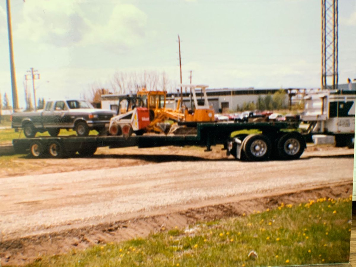 AveryConstruct2's tweet photo. #flashbackfriday to some work we did back in 1988 when we sent some equipment up North with a helicopter and the guys flew in on a flight plane to make it happen! 

📸 : Amanda Williams

#averyconstruction #construction #saultstemarie #ontario #northernontario #thesoo https://t.co/zl9mLvR9dm
