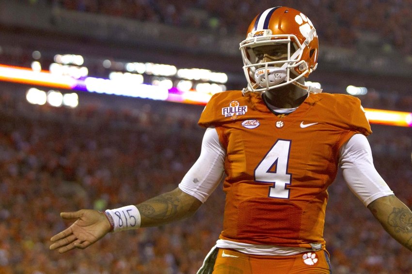 ClemsoNation's tweet photo. @PFF_College DW4 🤷‍♂️ https://t.co/mcwjynu55h