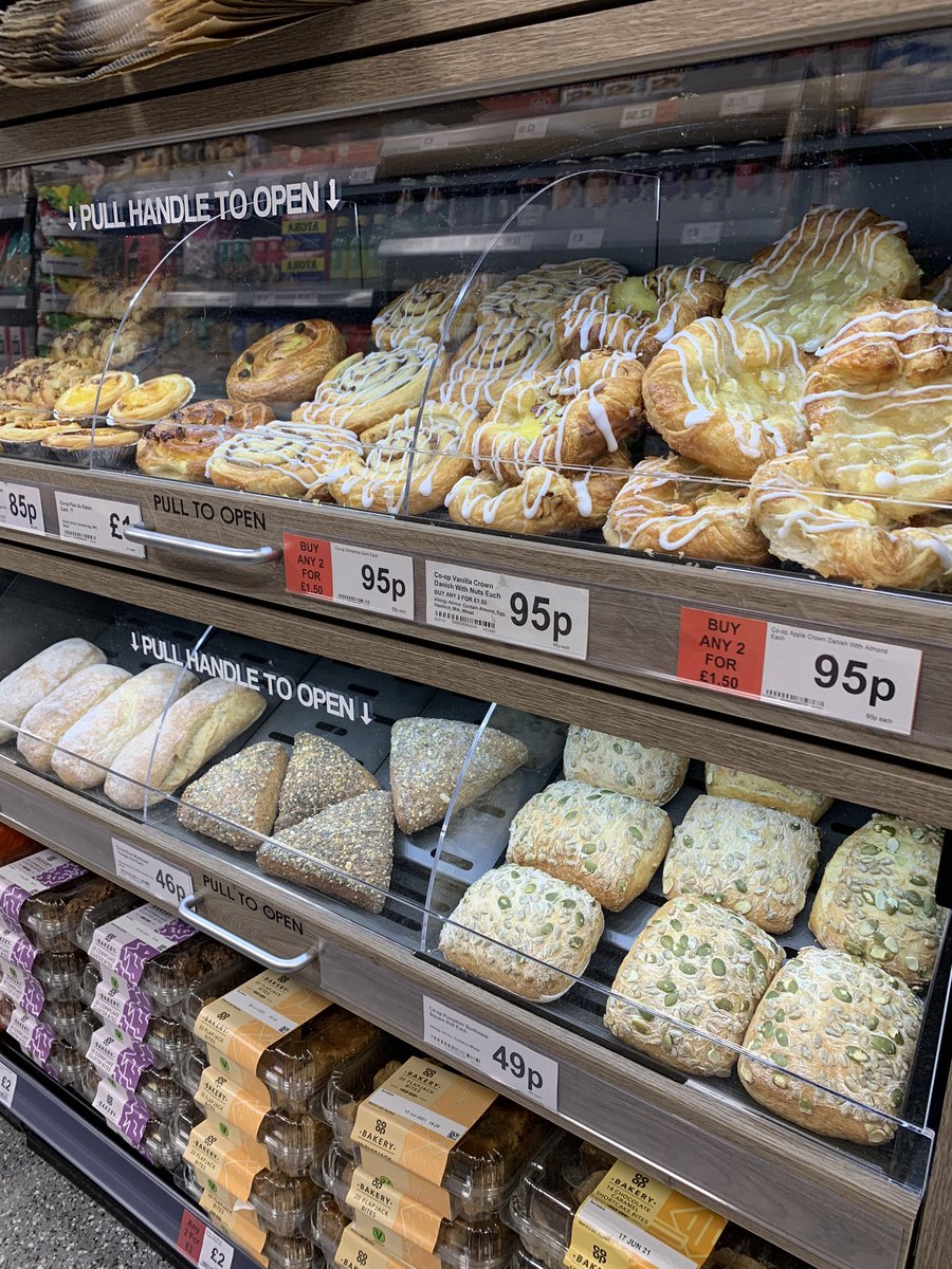 Alice Mead tweet media