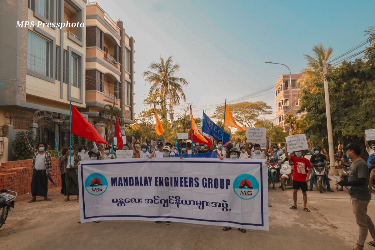 Some of the anti-junta protests in Myanmar going into the evening #WhatsHappeningInMyanmar