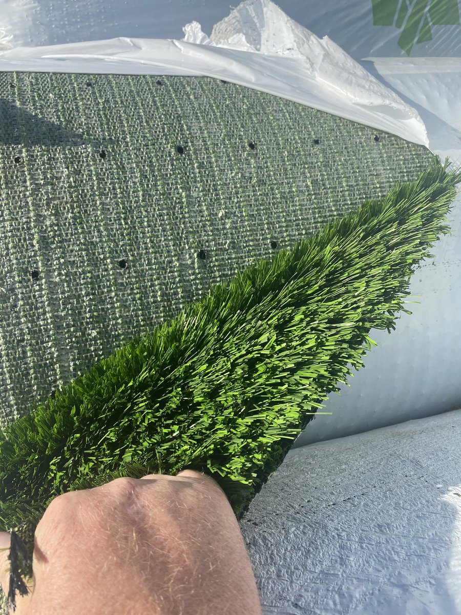 AscTurf's tweet photo. @CalaverasHS how’s it feel to have the #1st  @TenCateGrassUS woven #IronTurf field in California? #woventowin https://t.co/p0QmPMchsO