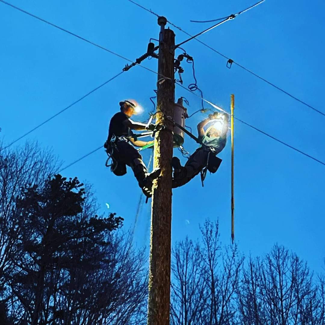 TCATOneida's tweet image. Take a look at the photos taken from last month’s night class in our Power Line Construction program. These night classes help prepare the students for when they are on late-night calls. Excellent job!