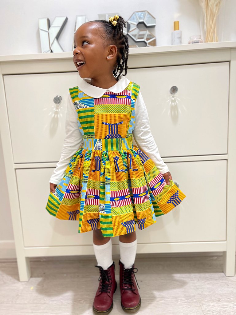 Maliya had cultural day at school today how sweet is she looking in her kente dress! 😍🇬🇭🇨🇩

#TheKabsFamily