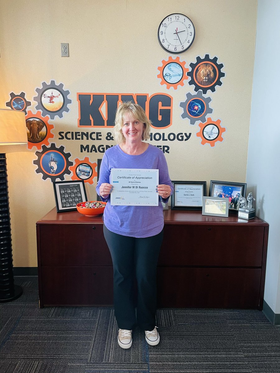 King Science & Technology Middle tweet media
