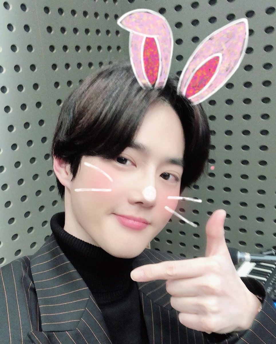 __kimjm01's tweet photo. 大好きな大好きなスホさんお誕生日おめでとう🐰来年はたくさん会えますように。スホさんの真っ直ぐな性格が本当に心の底から大好きです。生まれてきてくれてありがとう♥️
#2021HAPPYSUHODAY
#준면아생일축하해_내년에는함께하자
#AllForJunmyeon https://t.co/QqSQVUhap8