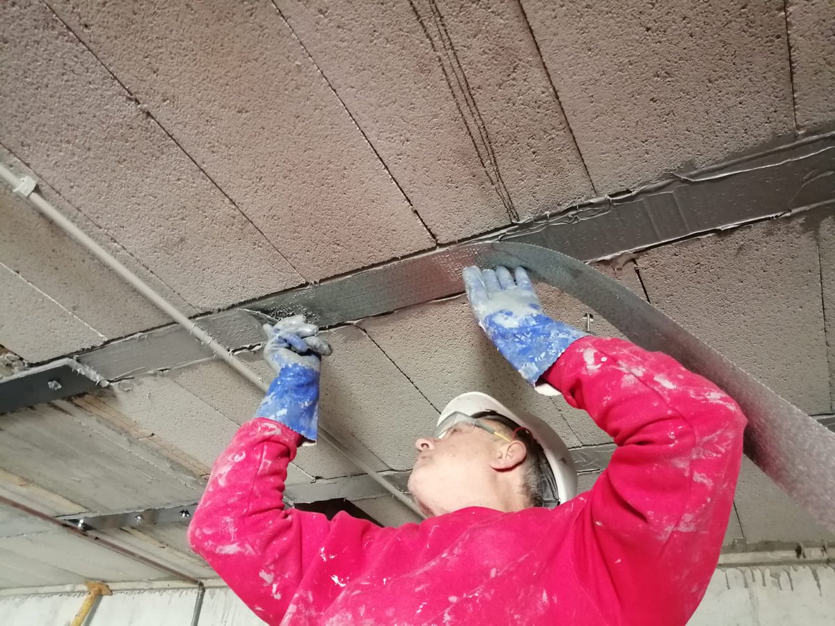 KerakollMiguelC's tweet photo. ¿NECESITAS INCREMENTAR LA RESISTENCIA DE UN FORJADO?

Ver tabla 9
https://t.co/Hqdt7Z1CKO

#arquitecto #calculista #refuerzo #estructurista #deformacion #flecha #forjado #vigueta #viga #hormigon #arquitectotecnico #ingeniero #geolite https://t.co/qeHvZ0uTgk