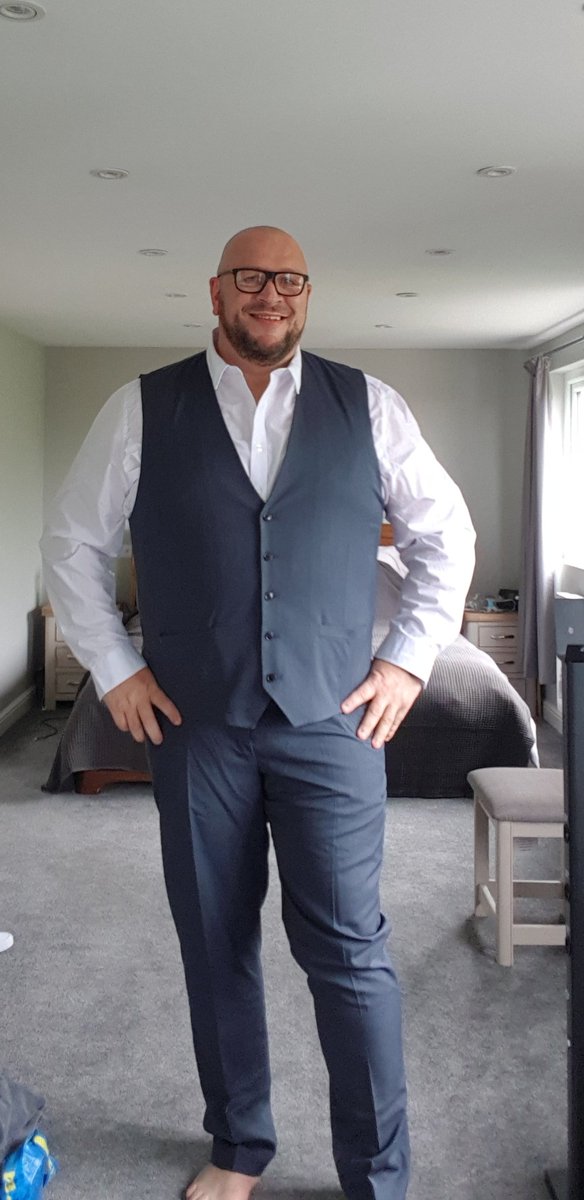 Ooooof little 3piece without the jacket