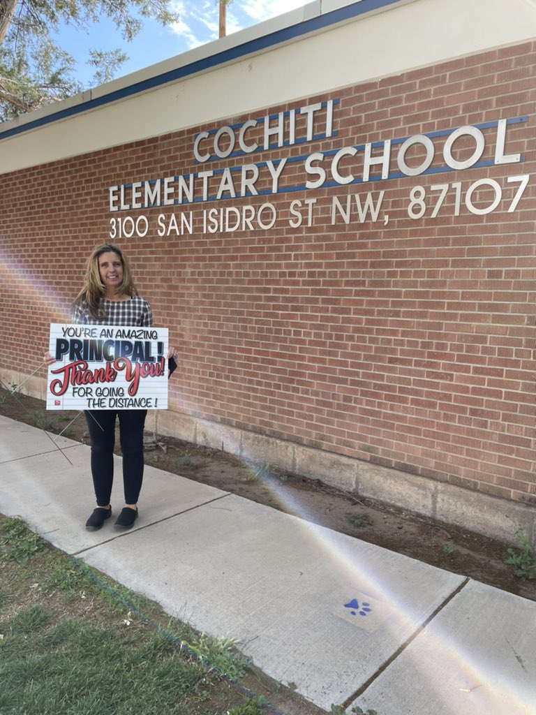 Sharon5_ALL's tweet photo. We love and appreciate our APS Principals!#APSInspire#APSZONE3 https://t.co/YNeyfzMcB3