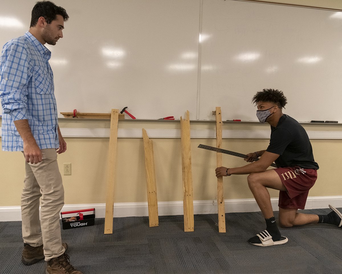 wlunews's tweet photo. "Professor Hill is such an engaging professor, and the other students in the course always offer such interesting perspectives during our seminar discussions. Those in-class discussions are my favorite part of the course." https://t.co/gwT9Lg5UPn. #WashingtonAndLee #WLUSpringTerm https://t.co/L6kjJogQPa