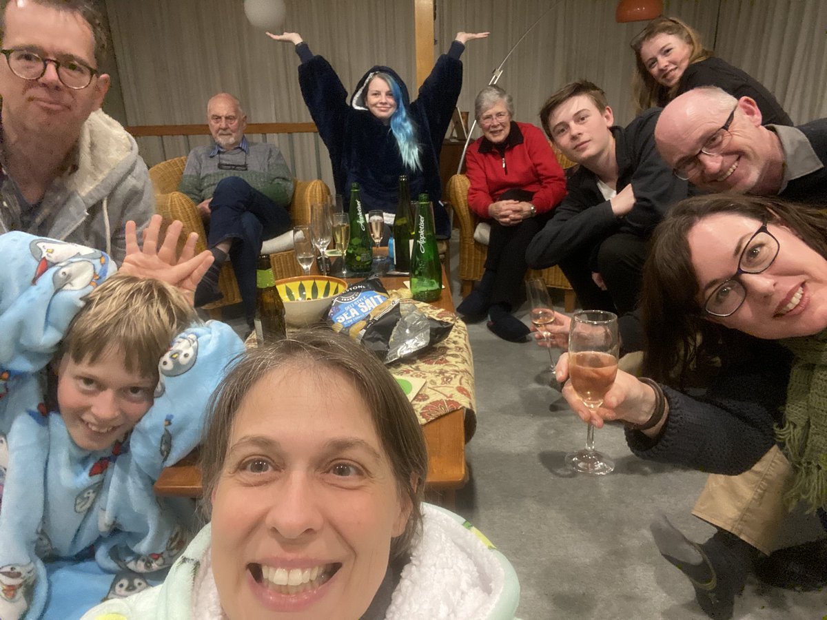 Kerry Mills tweet media