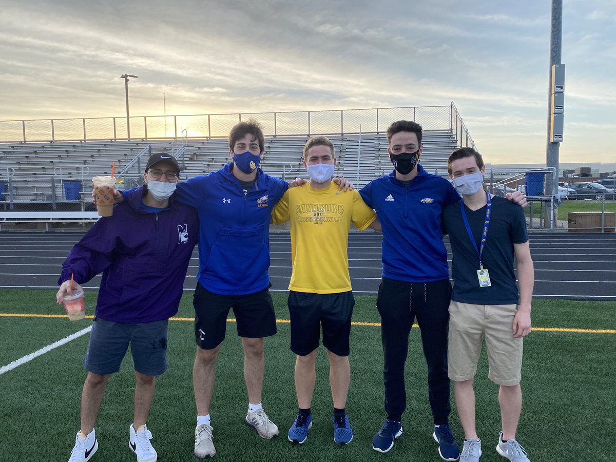 jltyrrell8's tweet photo. Class of 2021 Senior Sunrise Event @SandburgHS! #EliteDaily #WinTheDay https://t.co/BZQUvEc5VH