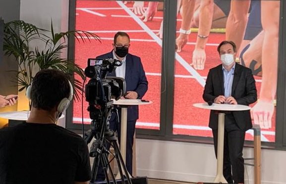 halbzajt's tweet image. Rencontre avec les salariés pour célébrer la naissance de l’USC GNE dans un live digital, pour échanges et partage de nos orientations, avec @LudovicGuilcher @dorothee_pirlet et un beau témoignage de @Tcurin sportif inspirant pour nos #defis et notre #engagement #collectif