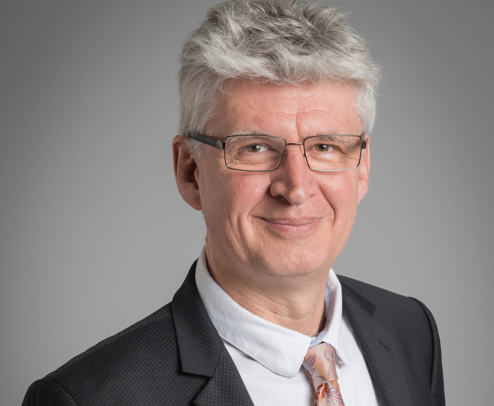 ESS (@essneutron) on Twitter photo Professor Helmut Schober has been named as the next Director General of #ESSneutron by the ESS Council. He is currently Director of the <a href="/ILLGrenoble/">Institut Laue-Langevin</a> in France, will join ESS on 01 November. We wish him a warm welcome! Read more here: fal.cn/3fxdt Professor Helmut Schober has been named as the next Director General of #ESSneutron by the ESS Council. He is currently Director of the <a href="/ILLGrenoble/">Institut Laue-Langevin</a> in France, will join ESS on 01 November. We wish him a warm welcome! Read more here: fal.cn/3fxdt