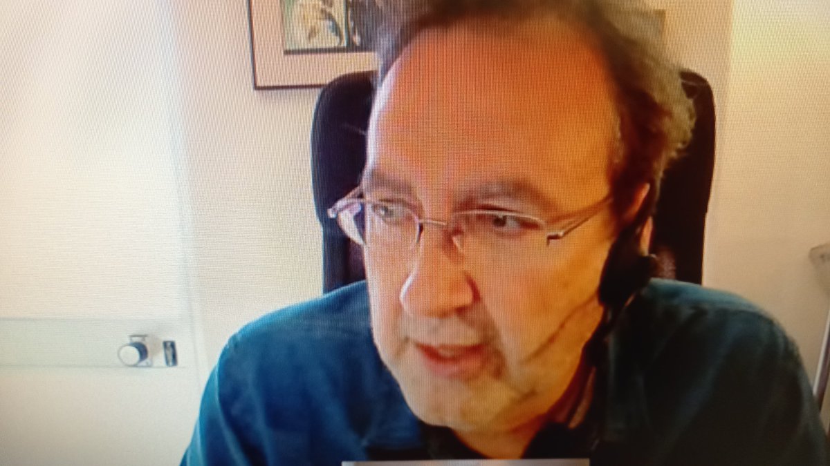 "El descubrimiento es un acto intelectual" @FajardoJM en #Loslibrosalasfábricas que bajo el lema "Lee y entra en la Historia" dedicamos esta séptima edición a la #novela histórica <a href="/leervidasextra/">Leer te da Vidas Extra</a> <a href="/edhasaeditorial/">edhasa</a> <a href="/UgtNavSFdo/">UGT Navantia S. Fdo</a> <a href="/UGT_FICA/">UGT FICA #SalariooConflicto #PactoIndustria</a>  <a href="/NavantiaOficial/">Navantia</a>