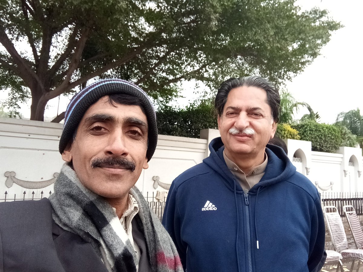 deemak_control's tweet photo. @SaaudButt @ShoaibR76497579 میاں جاوید لطیف صاحب https://t.co/fjvD4W1ORV