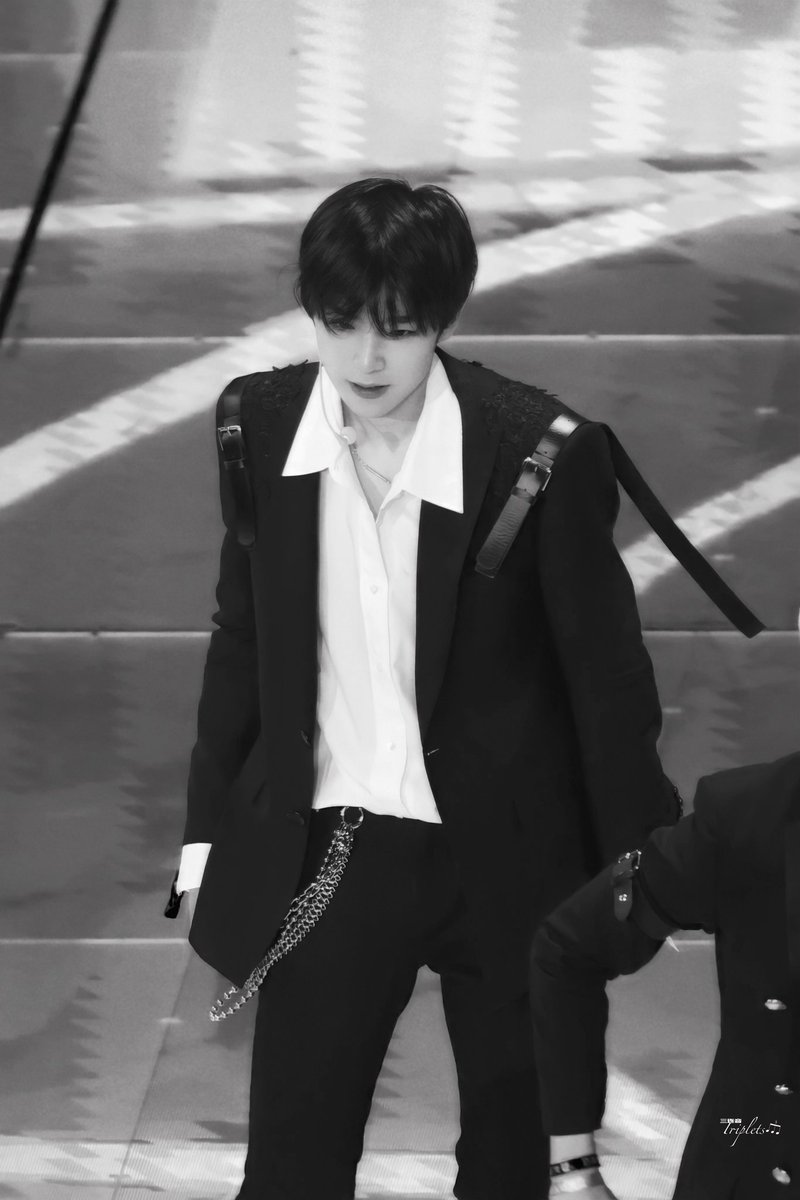 รอชมเสตจวันนี้นะ
เชื่อว่าเจียหยวนต้องทำออกมาได้ดีแน่ๆเลย💙

 ZJY VIYA CARNIVAL

©三连音_张嘉元
#INTO1xViyaCarnival