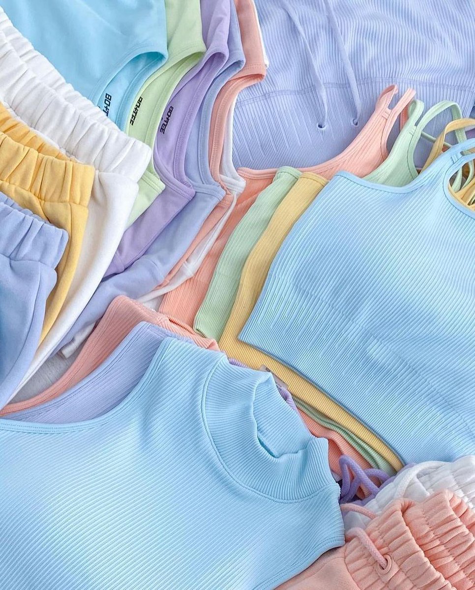 Shades for days 🍋🕊️💜🎾🦋🍑

Which one is your fave? Like this post &amp; tell us below for the chance to win any 5 styles in that shade to celebrate tonight's drop👇