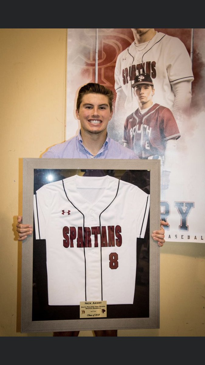 AkeryRobin's tweet photo. Offensive player of the year! Way to go @NickAkery https://t.co/x1qhfeCT0C