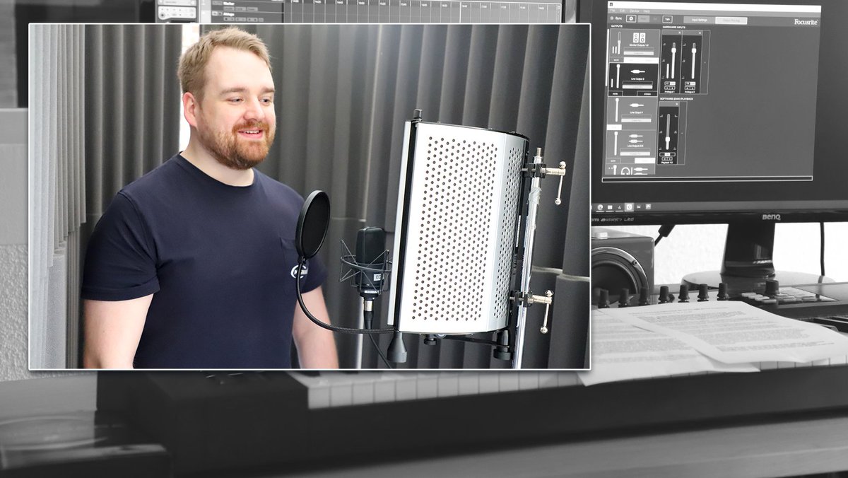 MegwareComputer's tweet image. #MEGWARE on air - today in the recording studio of @EOR_Mediastudio with Michael Weber, #HPC engineer from our #BenchmarkCenter. Our first #podcast is in production and we are really looking forward to the outcome.
#teamMEGWARE #Chemnitz