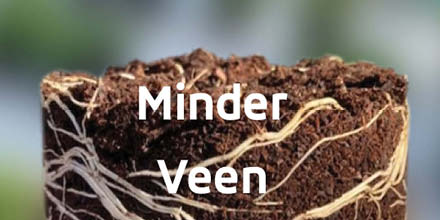 MINDER VEEN MAAR ZEKER NIET MINDER RESULTAAT.
Onder nieuws op onze website de ervaringen over de totstandkoming en inzet van veenvrij substraat, gezien vanuit zowel het oogpunt van ons als producent, als die van een Nederlandse én Duitse teler. 
bit.ly/3whMPho
#substraat