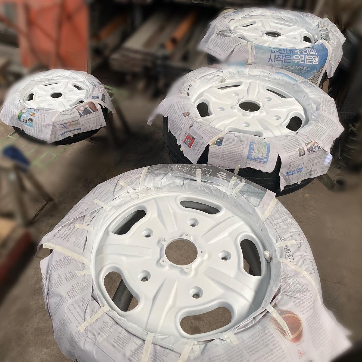 toxwagen's tweet photo. #white as the #clouds #mooneyes #wheels #rims #17inch #ss #super #speed #unique #different #vw #aircooled #kdf4 #wide5 https://t.co/9qT7bJnkNT